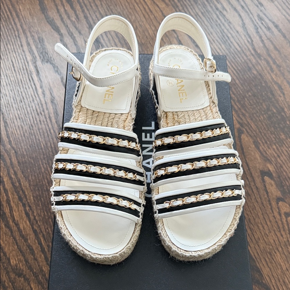 Chanel Espadrille Sandals Size 39 NEW